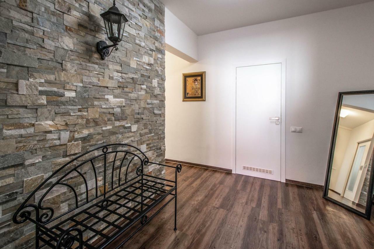 Unique Charles Bridge 2Bdr Apartment. 布拉格 外观 照片