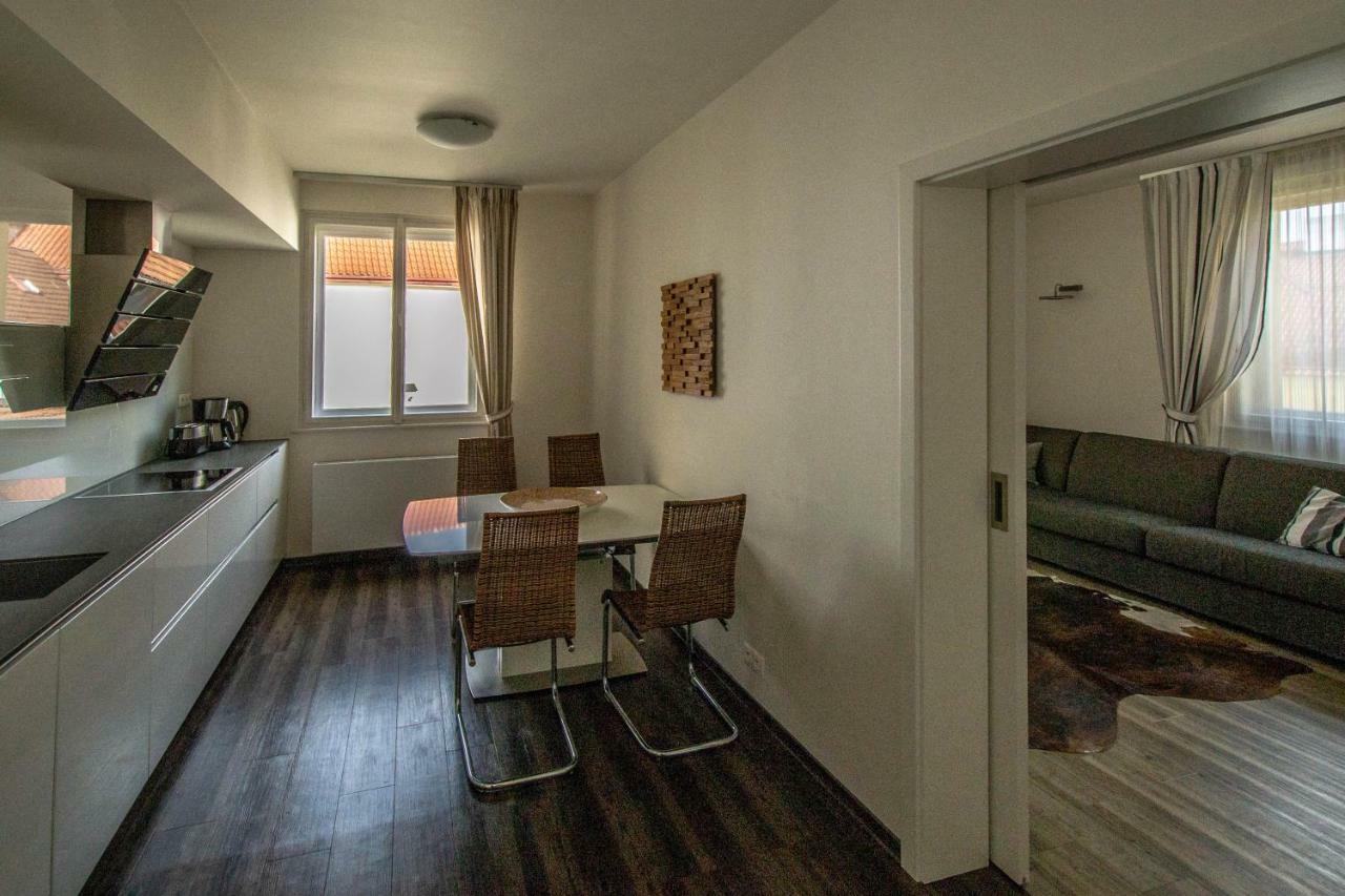 Unique Charles Bridge 2Bdr Apartment. 布拉格 外观 照片